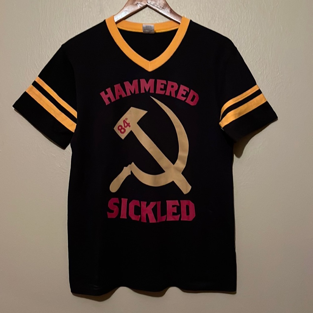 Russian drinking sports tee